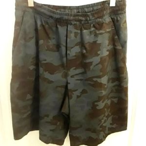 Lululemon Pace Breaker Shorts Linerless 9 inch Camo